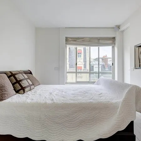 Apartment Appart Montaigne *
